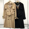 Varumärkesdesignad Kvinnors Trench Coats Belted Jacket Klassisk dubbelbröst Windbreaker Street Cool Style Höst Winter Coat 12104