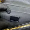 Luxe schoudertas Damesmode V-vorm Designer Topkwaliteit Vintage Gouden Ketting Lederen Messenger Bags Maat 24 * 14 * 9cm