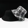 Reversible Bucket Hat For Women Designer Tartan Plaid Fisherman Cap Ladies Spring Summer Cotton Sunshade Panama Wide Brim Bob Hats Elob22