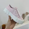 Double Wheel Nylon Gabardine Sneaker Chunky Lichtgewicht Zool Schoenen Voor Dames Wit Blauw Woestijn Beige Plateau Canvas Sneakers Geïnspireerd door Motorcrossbanden Definieert