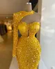 Robes de soirée de luxe paillettes jaune vif perles licou manches longues robe de bal robes de soirée formelles sur mesure balayage train robe 3086052