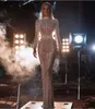 Robe de soirée femme s'habille Yousef aljasmi gland argent cristaux myriam fares col haut gaine perles robe longue kim kardashian kylie jenner