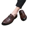 Designer graan nieuwe krokodil metaal decoratie bruiloft oxford schoenen mannen casual loafers formele feestjurk schoenen zapato 8989