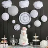 Elegante witte bruiloft decoratie set 12 stks papier fans lantaarns honingraat ballen pom bloem evenementen bruiloft huwelijk decoratie 210925