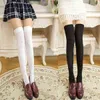 Femmes rayé chaussettes mode bas coton cuisse haute sur le genou coton chaussettes hautes filles femmes collège Style longue genou chaussette Y1119