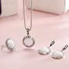 Set di gioielli Bracciale di design di lusso Bianco AB Strass Imitazione Druzy Drusy Set Collana con pendente rotondo da donna Orecchini pendenti in pietra di resina R