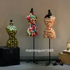 ファッショナブルな半体の女性のマネキンモデルのウェディングドレスの形マネキン上半身女性モデルビッグヒップ細身のウエストマネキン衣服の陳列