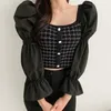 Kvinnor Vår Höst Blus T-shirts Vintage Puff Sleeve Rutig Plaid Patchwork Koreansk Lady Short Top Woutwear 210604