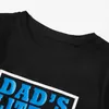 T-shirts noirs imprimés de lettres d'été pour papa et moi 210528