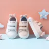 Babaya Baby Shoes Girls1-3 лет Мягкие Дни Детские Повседневная Обувь Малыш Белые Обувь Девочки Кроссовки Лук Осень Новый 210326