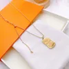 2021 Pendants Gold Love Necklace Fashion Silver Plated Brev Enkel Hjärta Titanium Alla hjärtans dag älskare kedja smycken bröllop