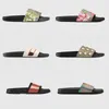 Fashion-Mens / Womens Top Quality Paris Sliders Sandálias de Verão Slippers Senhoras Ladies Flip Flocos Preto Branco Vermelho Verde Slides Sapatos