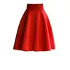 jupe plissée rouge de taille plus