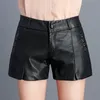 Pantalones cortos coreanos de piel sintética para mujer, pantalones cortos de motociclista negros sexis de talla grande a la moda de primavera y otoño para mujer