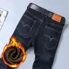 Classic Men'S Regular Fit Fleece Jeans Business Fashion Loose Casual Stretch Pantalon Homme Marque Plus Velours Rembourré Pantalon Chaud 211111