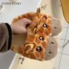 Rolig Funky 2021 Womens Tofflor Fluffy Faux Fur Cartoon Giraffe Animal tofflor Antiskid Soft Plush Flats Kvinna Skor H0914