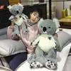 100-80 cm Büyük Dev Avustralya Koala Peluş Oyuncak Yumuşak Dolması Koala Ayı Bebek Oyuncakları Çocuk Oyuncakları Juguetes Oyuncaklar Kızlar Doğum Günü Hediyesi için 210724