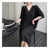 Mujeres elegante casual negro alta elasticidad manga de murciélago con cuello en v jersey plisado suelto vestido largo del tobillo D3050 210514