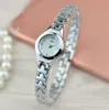 Le plus récent bracelet brillant montres or argent mode femmes montre dames cristal de roche horloge robe de luxe montre-bracelet à quartz pour femme diamant montres-bracelets