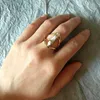 Cluster-Ringe HUANZHI 2022 Retro Geometrische Unregelmäßige Naturstein Spar Gold Metall Marmor Ring Finger Für Frauen Mädchen Party Exotisches Geschenk