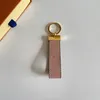 Hög QualTiy Luxury Keychain Brand Designers Key Chain Gift Män Kvinnor Bagknappar med låda och förpackning210o