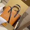 2021 SS Luxury Designers Fashion Lady Sacs à main Sacs à bandoulière Fourre-tout Lettre Plaine Cuir véritable PU Intérieur Poche zippée Sous les bras Shopping Pochette Porte-cartes