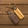 Mode Personlig Läder Keychain Pendant Beech Valnöt Trä Carving Nyckelringar Bagage Dekoration Key Ring DIY Fars Day Presenter