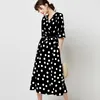 Vintage polka dot jurken voor vrouwen lantaarn halve mouwen v-hals partij midi casual sjerpen elegante lange 210508