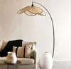 Nordic Lampa podłogowa Fishing Nowoczesny Prosty Salon Sypialnia Rattan Lampshade Spersonalizowane Sofa Nocne Retro Pionowe