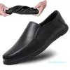 Scarpe casual da uomo in vera pelle Marchio di lusso Mocassini da uomo formali da lavoro Traspirante Slip on Guida maschile Nero 22044