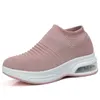 Vente en gros 2021 Top Qualité Off Men Femme Sports Sports Chaussures de course Mesh Respirant Chaussettes Violet Rose Sneakers en plein air EUR 36-45 WY32-A12