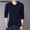 Coodrony Casual Slim Fit Sweter Klasyczny Czysty Czarny Sweter Mężczyźni Solidna Kolor V-Neck Pull Homme Kaszmerze Swetry Swetry