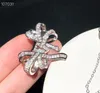 Luxury Brand Designer Pendant Charm Necklace S925 Sterling Silver Full Crystal Butterfly Bow Knot Brosch för kvinnor smycken159j