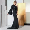 Robes de soirée en dentelle noire robes de train de balayage personnalisées robe de bal gaine dos nu robe de soirée à manches longues