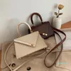 2021 Timsah Kadın Omuz Çantaları Tasarımcı Çanta Lüks Timsah PU Deri Crossbody Çanta Chic Kilit Küçük Flap Çanta Kesesi