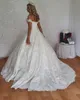 Utanför axel spetsbollklänning bröllopsklänningar med applikationer sopa tåg plus storlek arabiska brudklänningar vestido de noiva