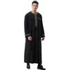 Uomini Islamico Musulmano Caftano Vintage Manica Lunga Stand Collare Stampato Abiti Caftano 2020 Dubai Abaya Arabo Mens Jubba Thobe INCERUN