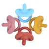 Teethers 1pcソリッドカラーベビーパシフェイスソフトシリコン幼児ニップルダミーホルダー安全乳首クランプ