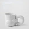 Tasses Tasse à café de luxe légère couleur pure Simple en céramique eau mignon bureau cadeau tasse en boîte avec poignée d'anneau de natation 290ml