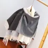 Gradient Cashmere Scarf För Kvinnor Höst Och Vinter Sjal Dubbel användning Tjock varm Trendig Bokstav Jacquard Långa Halsdukar Dubbel sida Färg Designer Dam Wrap Stor storlek