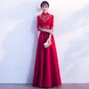 Abito da sera cinese con ricamo rosso Abito da sposa lungo da sposa Qipao Abiti da festa in stile orientale Abito da damigella d'onore Abiti da cerimonia Fille E236M