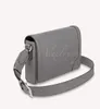 Hommes nouveaux sacs de messager à rabat M30807 M30813 M30808 Taige en cuir en relief 3 couleurs noires beige gris classique Homme Brouvre-purs à main Wa 283m