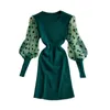 Automne élégant vert robe en tricot hiver nouveau col rond longue maille vague point couture sac de fond robe de hanche robes tricotées élastiques Y1204