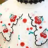 Summer Girl Vêtements Costume Brodé Cherry Dentelle Revers Top + Jupe à taille élastique Deux pièces Bébé Enfants Vêtements pour enfants 210625