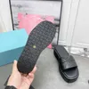 2021 Neueste Sandalen Hausschuhe Top Qualität Luxurys Designer Damen Strand Slipper Schuhe Slide Sommermode Breite flache Flip Flops mit Box