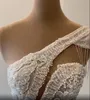 2021 Arabisch Aso Ebi Spitze Perlen Meerjungfrau Brautkleider Brautkleider Sexy One Shoulder Vintage Luxuriöse Vollperlen Perlen Pailletten Schlüsselloch Bodenlang