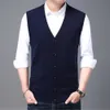 Autum Fashion Märke Knit Sweater Vest Cardigan Mens V Neck Koreansk högkvalitativ Cool Woolen Casual Winter Clothes 210923