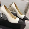 Sapatos de vestido Mulheres de salto alto elegante Bombas de couro genuíno fina deslizamento em ponta de toe pointed 2022 moda da primavera