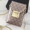 ピンクの菅生の女性の肩チェーンバッグデザイナークロスボディバッグ高級ファッション財布高品質の女性メッセンジャーショッピングトート財布ハンドバッグ