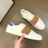 ACE Designer Luxurys Shoe Brodered Platform Retro Sneaker Grön och Röd Web Herrskor Italien Märke Vit Läder Sneakers Gummisula